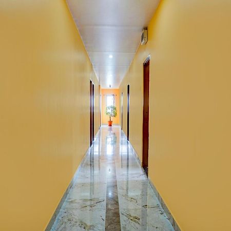 Spot On Hotel Shree Samarth Lodging โกลฮาปูร์ ภายนอก รูปภาพ