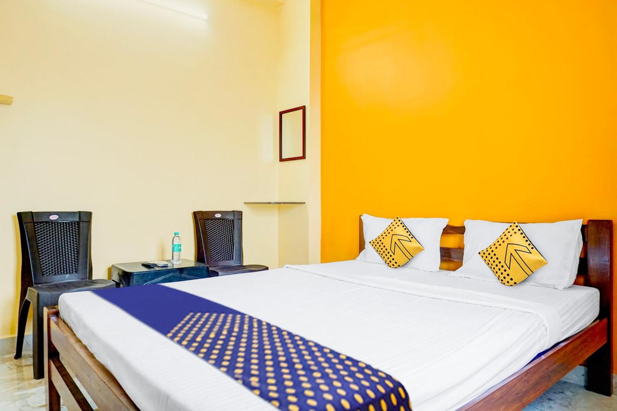 Spot On Hotel Shree Samarth Lodging โกลฮาปูร์ ภายนอก รูปภาพ