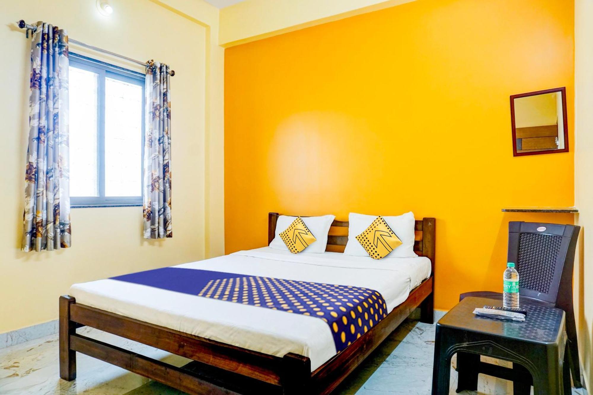 Spot On Hotel Shree Samarth Lodging โกลฮาปูร์ ภายนอก รูปภาพ