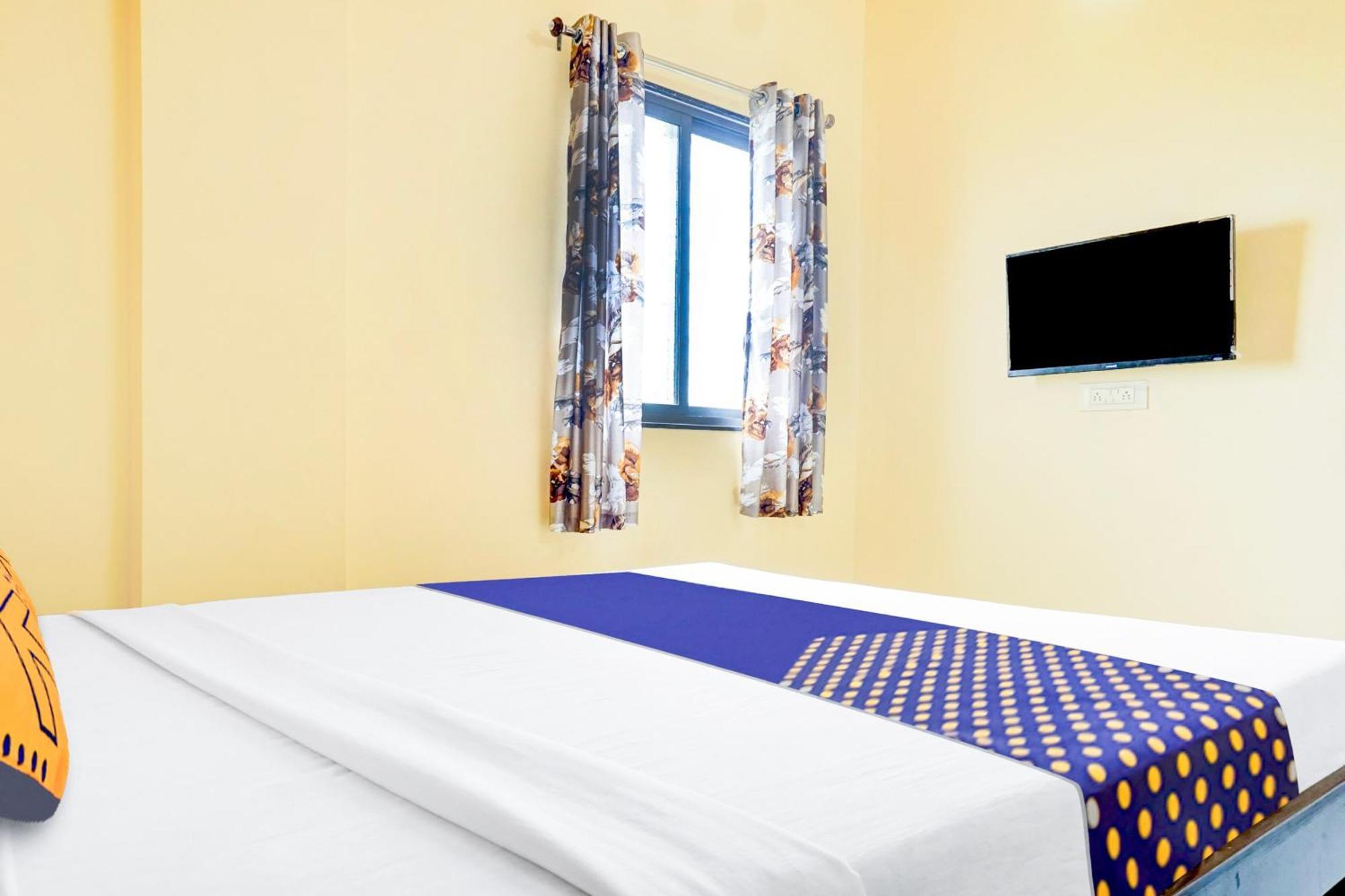Spot On Hotel Shree Samarth Lodging โกลฮาปูร์ ภายนอก รูปภาพ